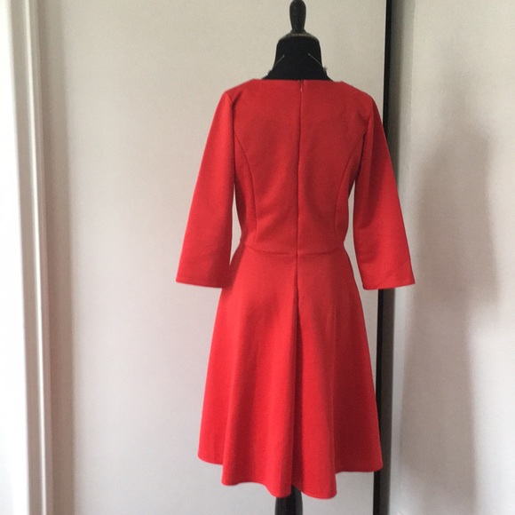 New light. Red fit flared knee length dress - Picture 3 of 8